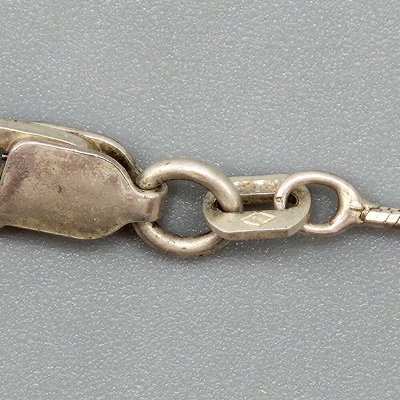 Sterling Silver Open Circle Marcasite Necklace 925 Italy Z2N Infinity/Eternity - Picture 10 of 10